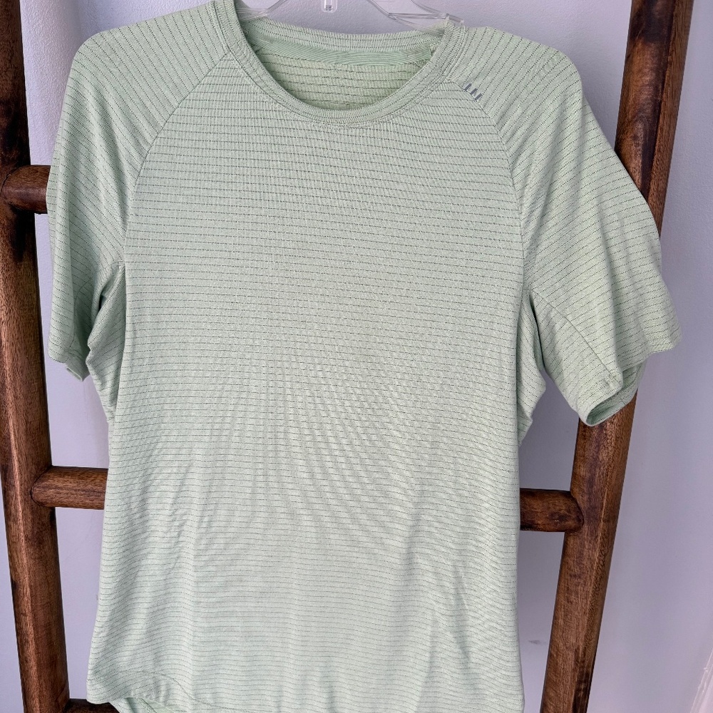 Lululemon Men’s T-shirt
